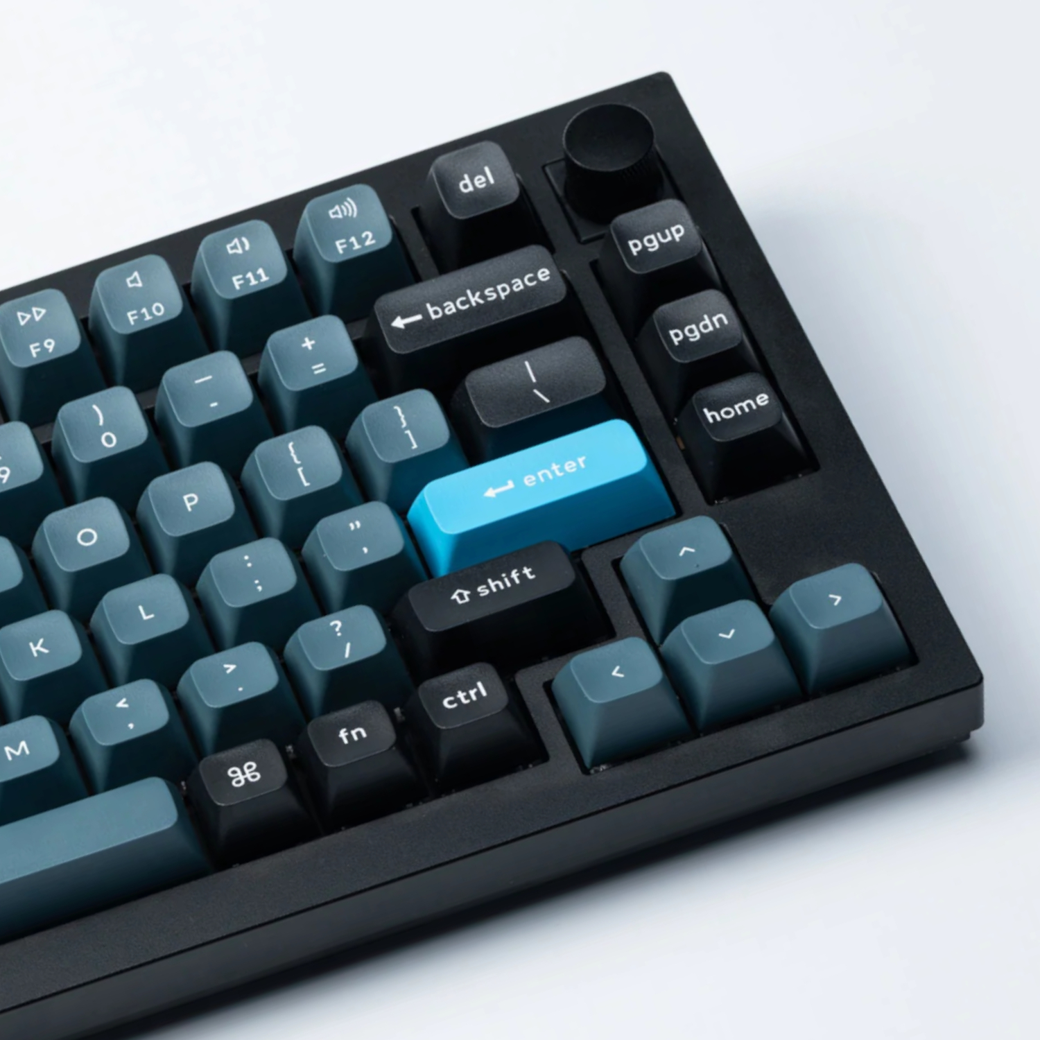 PBT-45_Keychron-Double-Shot-KSA-PBT-Keycap-Set-Dark-Grey-Blue_wr_04 blank