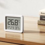 QBH4312GL_Xiaomi-Smart-Temperature-and-Humidity-Monitor-3-Mini-White_wr_01a